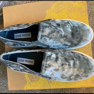 Steve Madden Blue Slip Ons